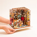 Robotime DG102 Rolife Sam's Study Library DIY Miniature House Kit